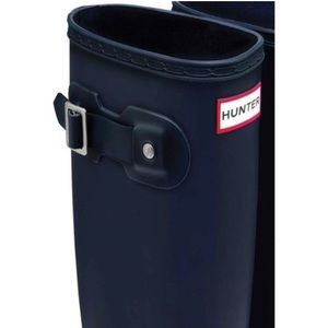 Hunter Rain boots (Tall- navy blue)